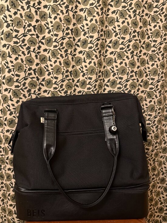 BEIS Handbags - BEIS The Mini Weekender Convertible Travel Bag in Black, Detachable Compartment